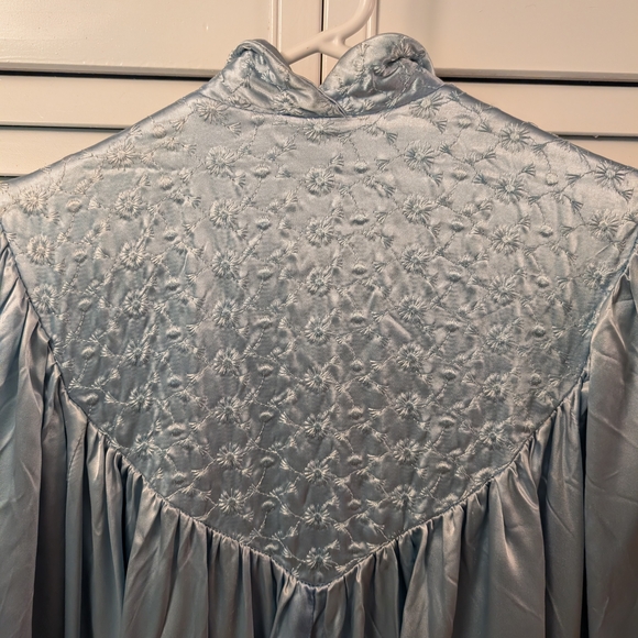 1950 Blue Women's Satin Robe - Picture 4 of 10